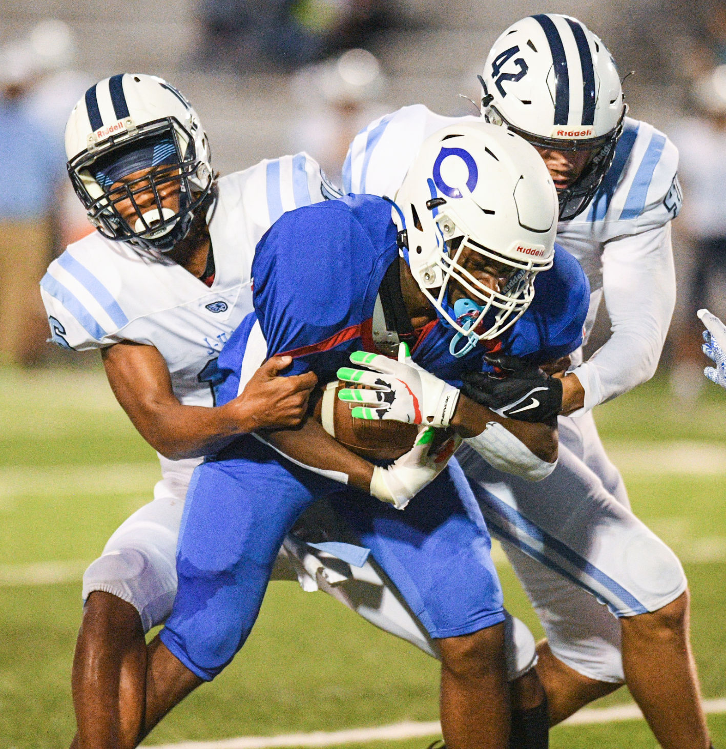 090921-qc-spt-central-football-012